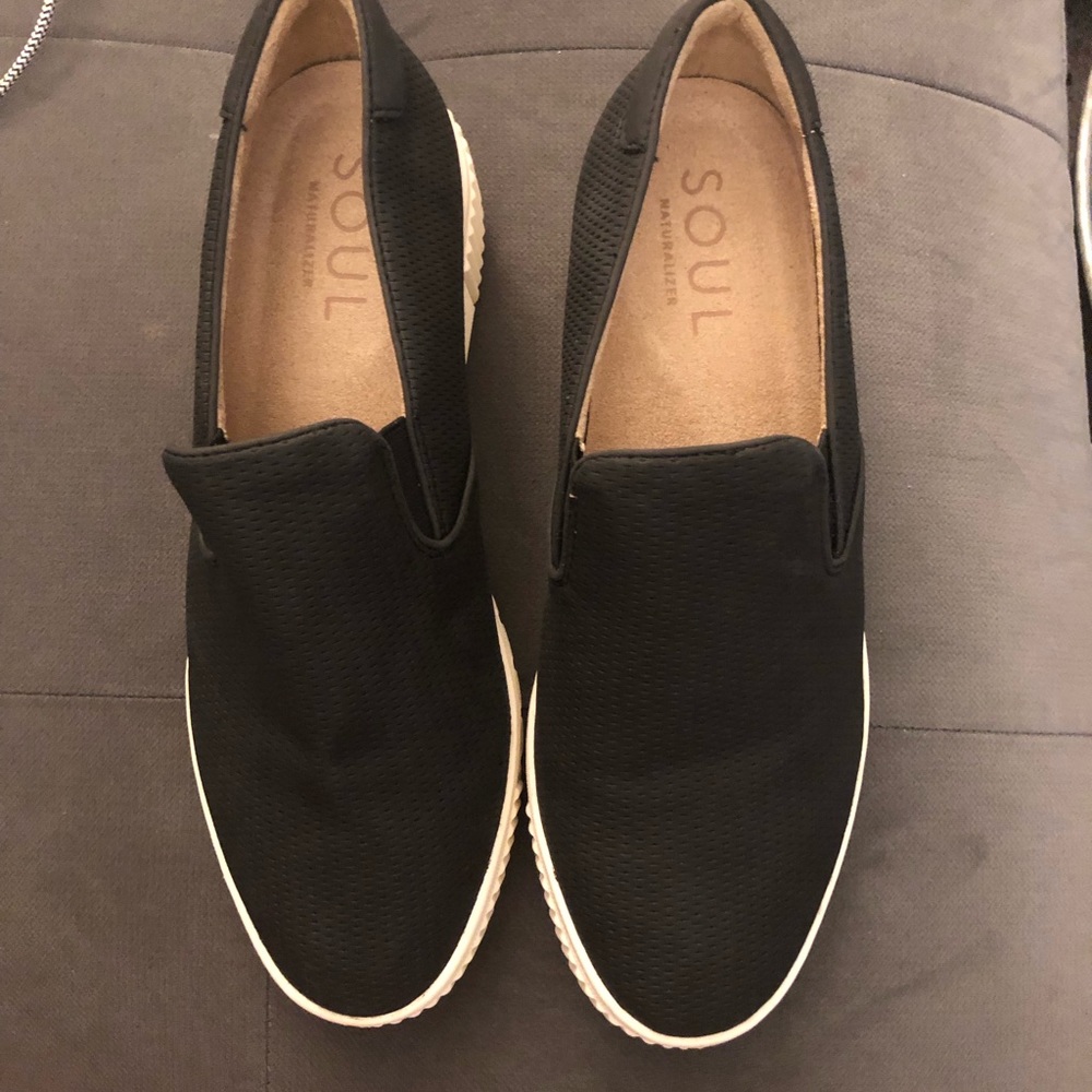 SOUL Naturalizer Tia Platform Slip-on Sneaker